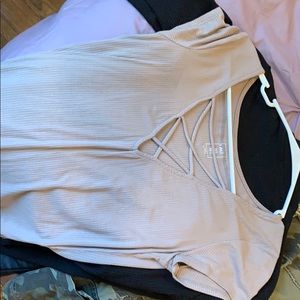 Size small T-shirt low cut trendy